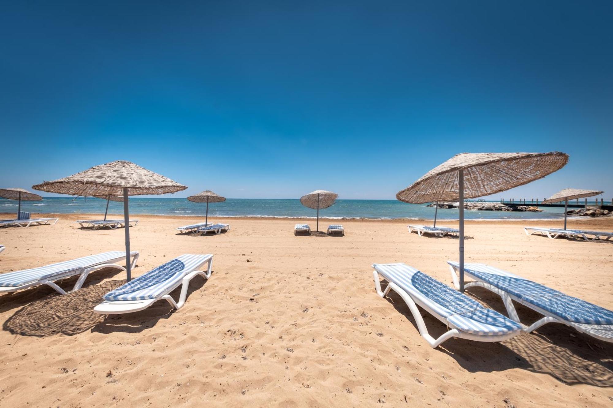 Private Beach Resort Cyprus Vokolidha Exterior foto